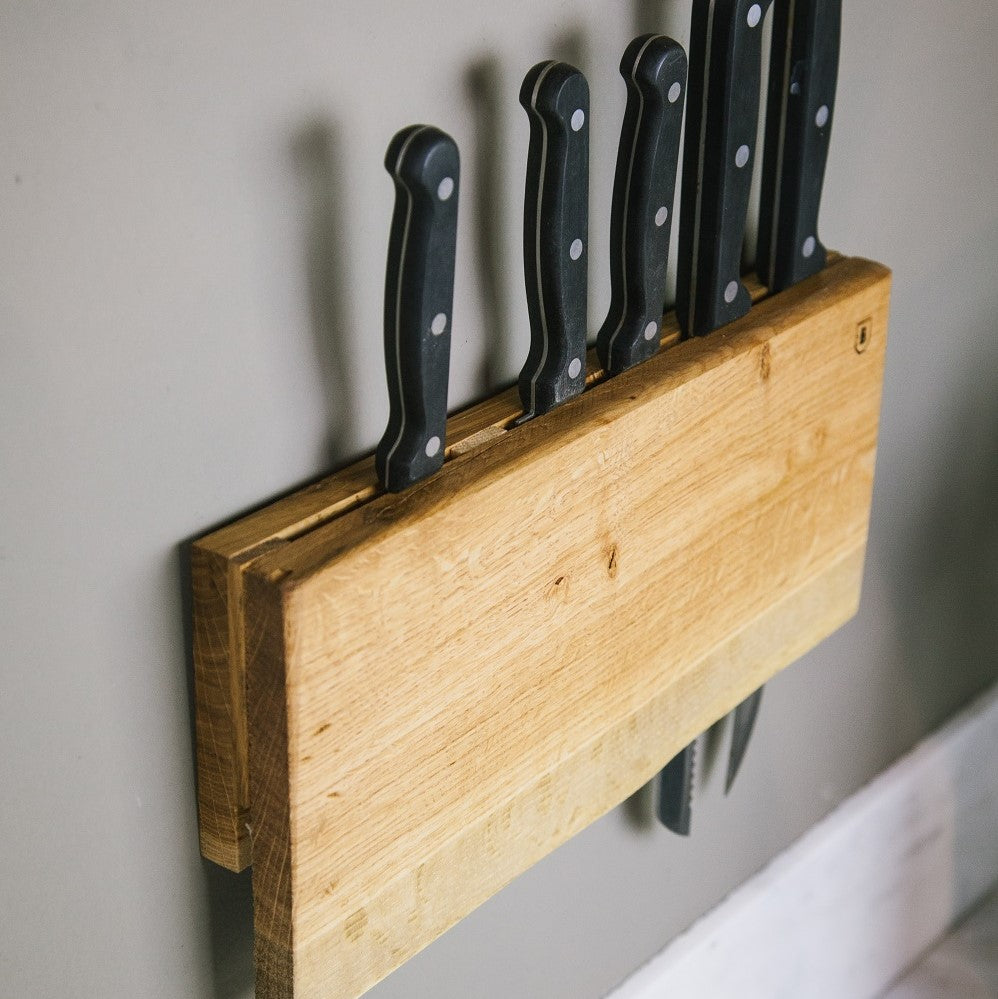 Wall-mounted knife holder | Oak