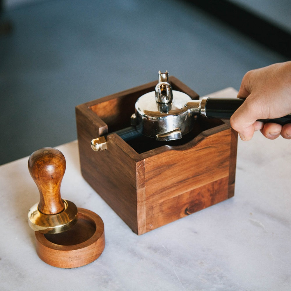 Espresso-Tamper mit Halter